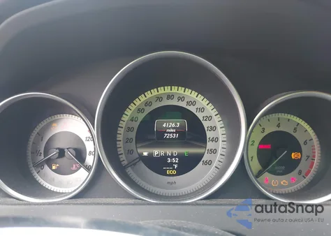 2013 Mercedes-Benz C 300 Sport 4Matic z USA, uszkodzony, nr VIN WDDGF8AB1DR246784